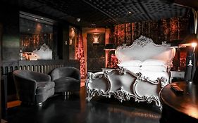 Crazy Bear Stadhampton